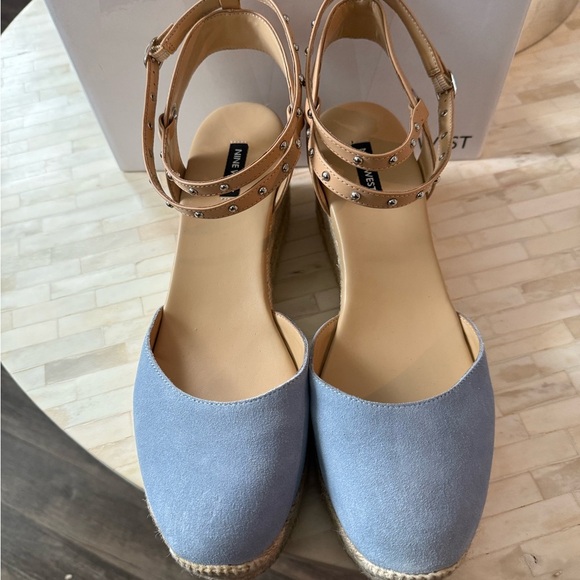 Blue and Tan Suede Espadrille Flats - Picture 2 of 7